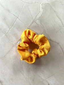 Hair scrunchie yellow MAXI