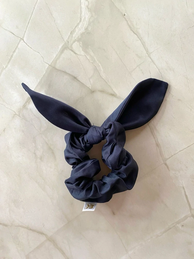 Hair scrunchie green